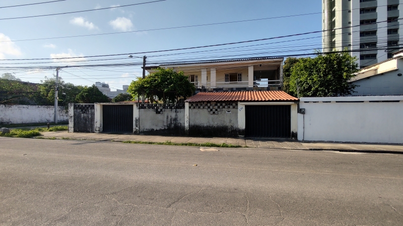 Sobrado, 5 quartos, 268 m² - Foto 1